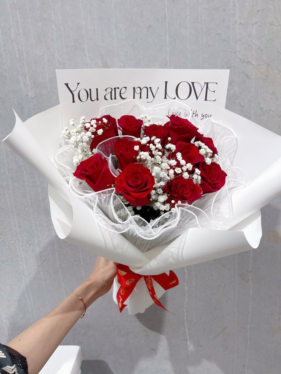 Roses Mix Baby’s Breath - ROSE & CO