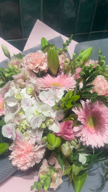 Seasonal Bouquet for your Valentine