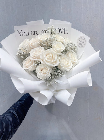 Roses Mix Baby’s Breath - ROSE &amp; CO