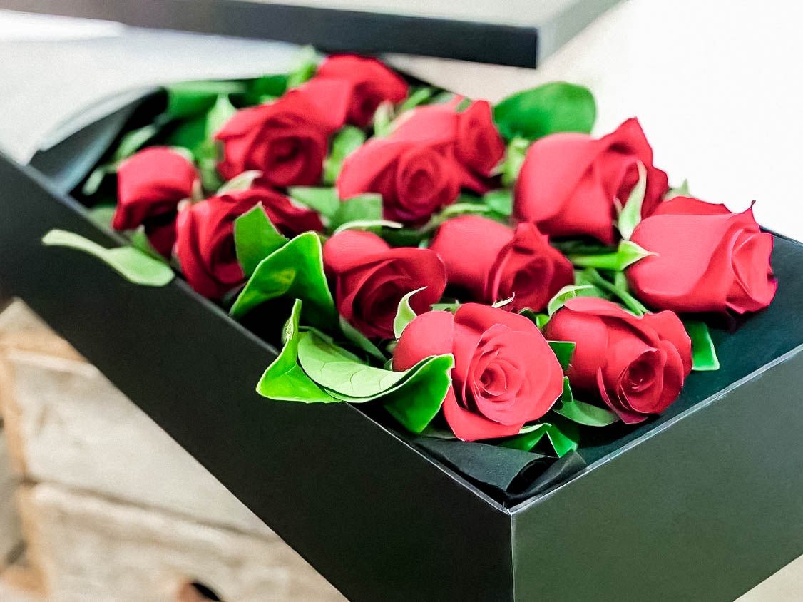 Roses Presented In A Box in Various Colours - ROSE &amp; CO